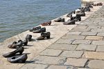 chaussures au bord du danube